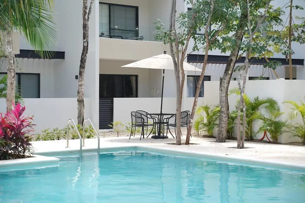 Luxury New Condo With Amazing Pool Playa del Carmen